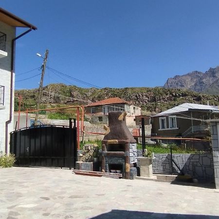 Kazbek View Hostel Степанцмінда Екстер'єр фото