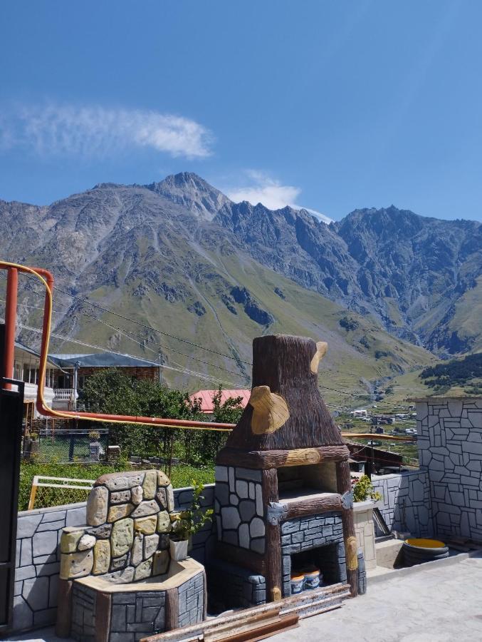 Kazbek View Hostel Степанцмінда Екстер'єр фото