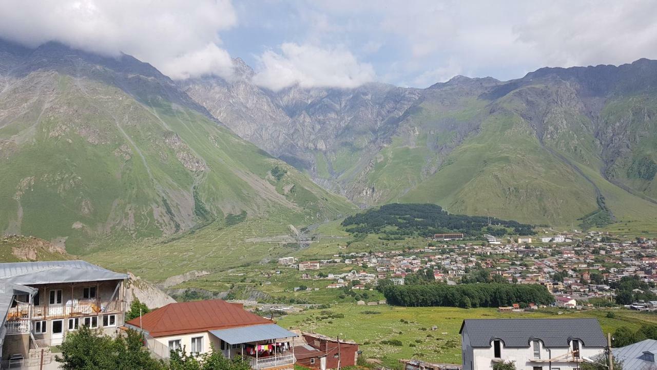 Kazbek View Hostel Степанцмінда Екстер'єр фото