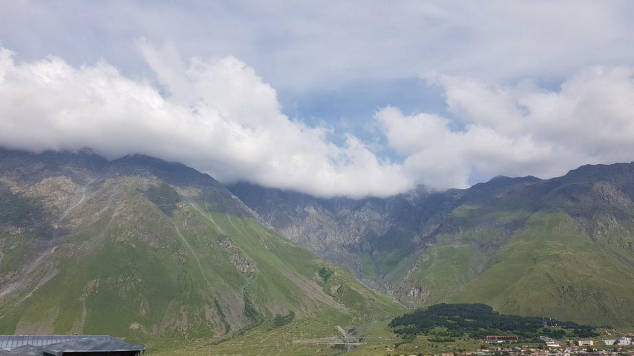 Kazbek View Hostel Степанцмінда Екстер'єр фото